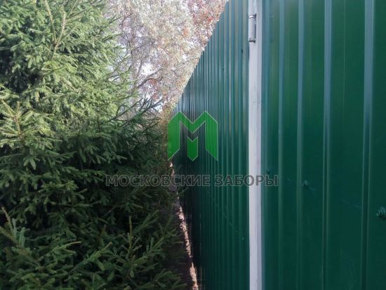 Фото забора из профнастила 1,5 метра, Боровский район, д. Новомихайловское